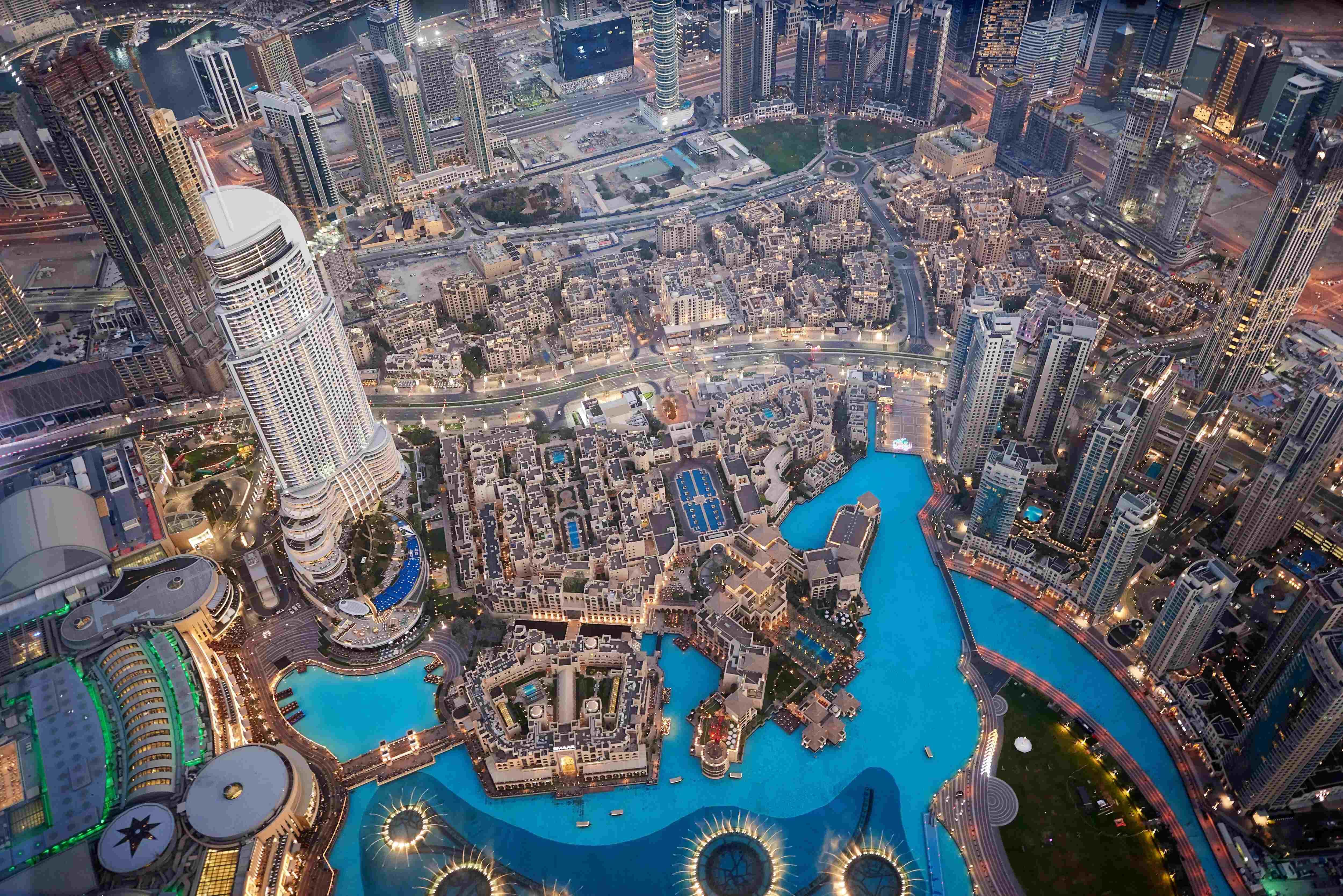dubai_cityscape_at_sunset_from_t.jpg
